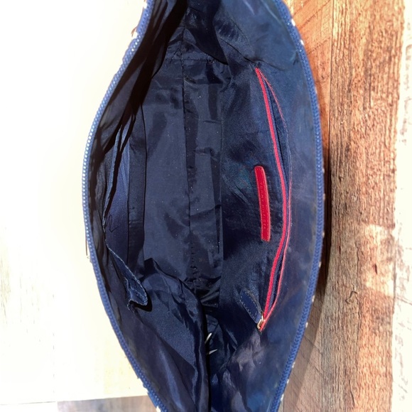 Tommy Hilfiger bag - Picture 3 of 9